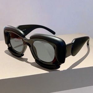 Cloud Design Eye Glasses With Expanding Effect As Trendy Decorative Accessory